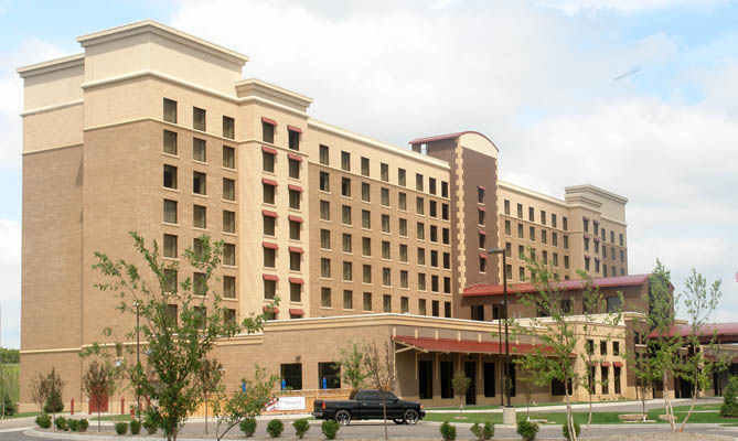 Hotel 669-400 Conduit CMBS Hotel Loans